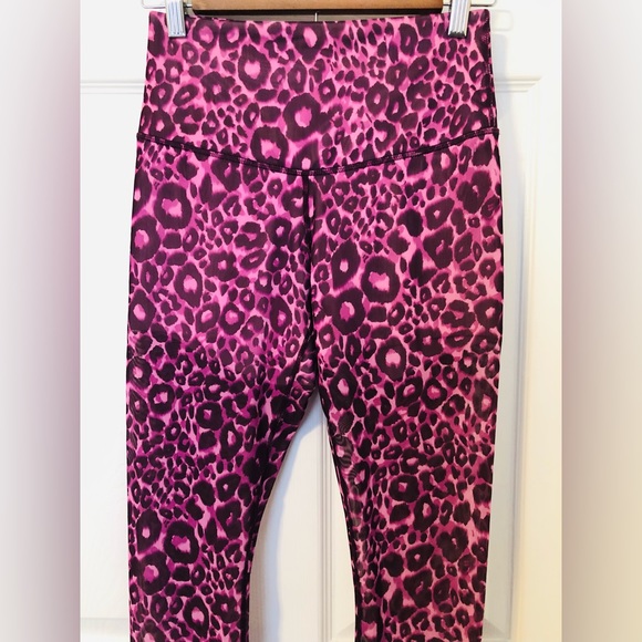 Fabletics high waisted mesh power form legging (XS/2-4) - Picture 3 of 8